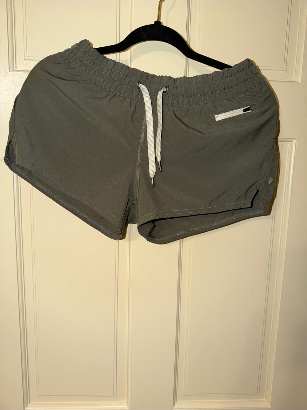 Viori Women’s Gray Elastic Waist Active Shorts